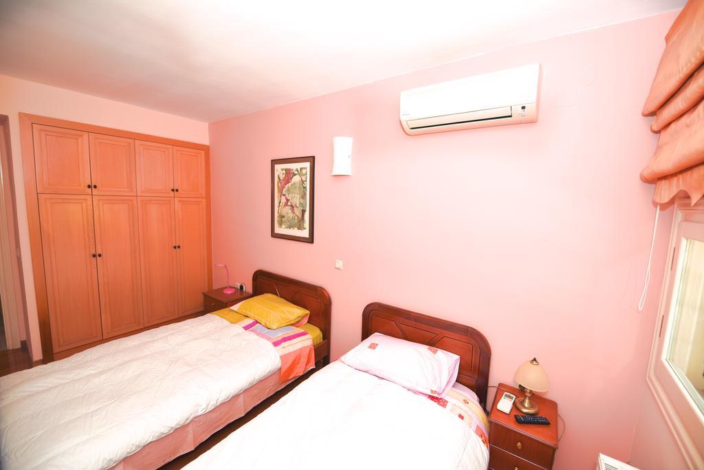 Antonia Beachfront Villa Лефкими Екстериор снимка